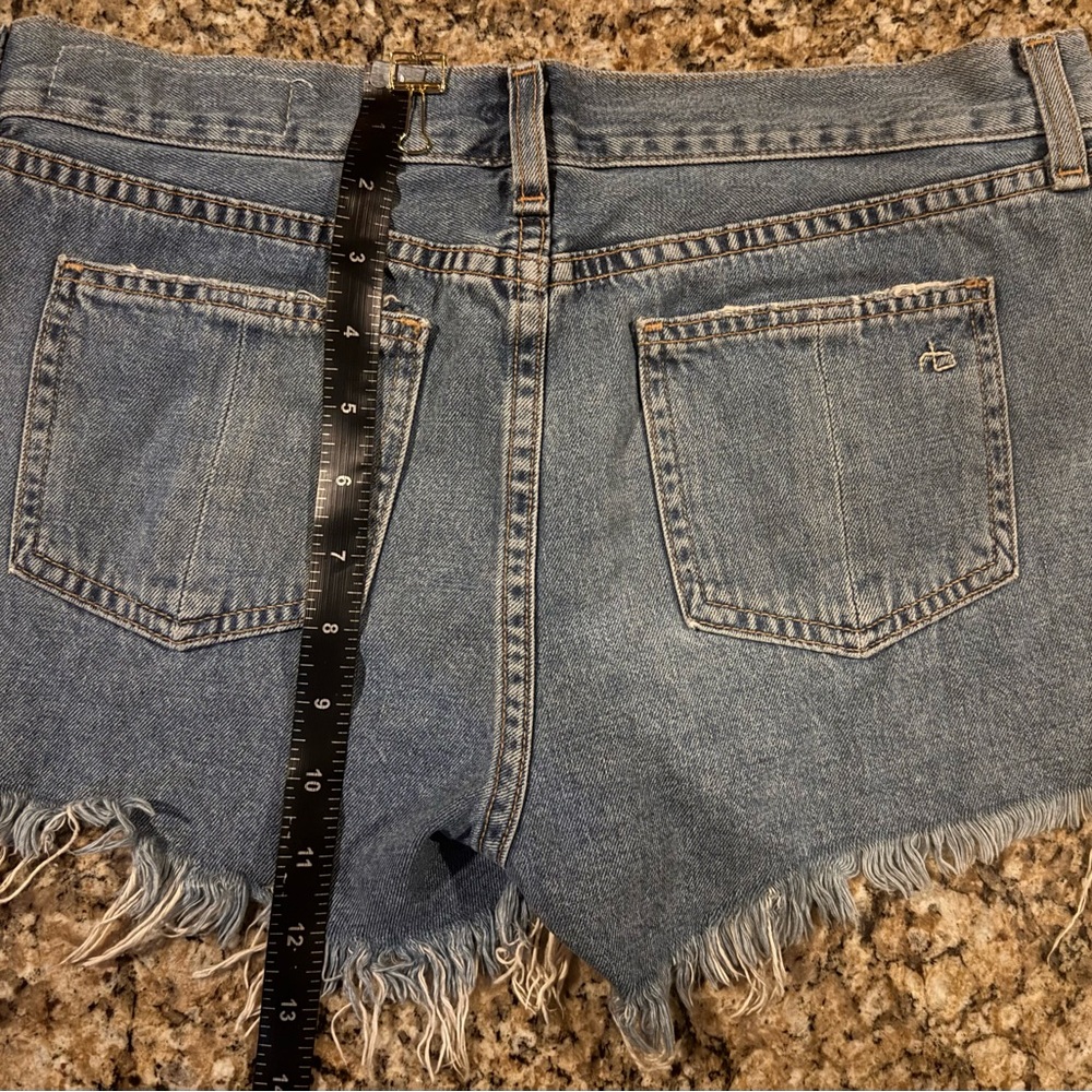 Rag & Bone Winnie Distressed Frayed Cut off Denim Medium Wash Shorts- Size 26 - Picture 7 of 9